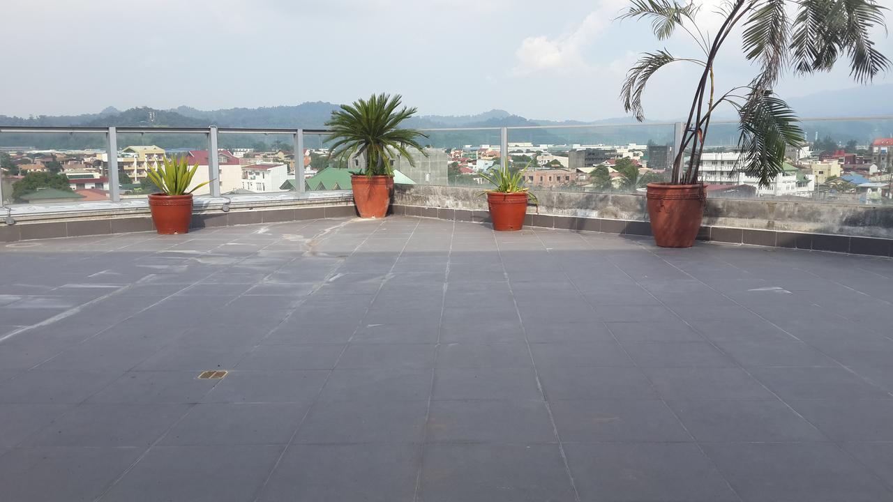 Ybc Grand Hotel Olongapo Exterior photo